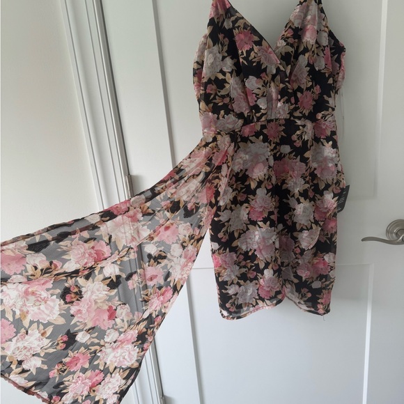 Black Floral Print Mini Dress - Size XL - Picture 4 of 8